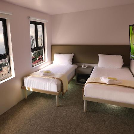 מונטינלופה 1010 Hotel מראה חיצוני תמונה