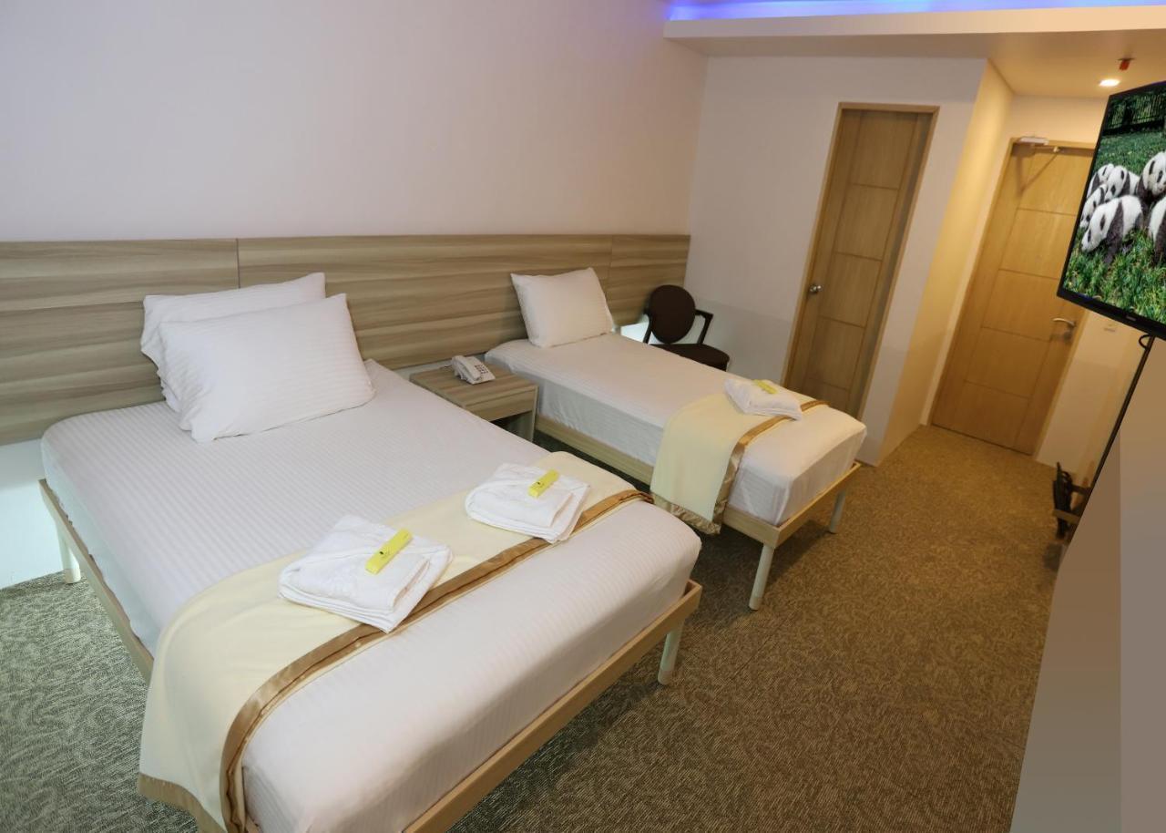 מונטינלופה 1010 Hotel מראה חיצוני תמונה